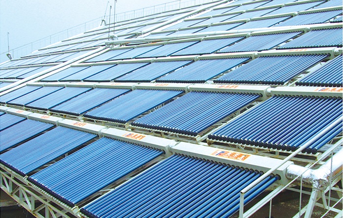 集中集熱分戶供熱太陽(yáng)能案例